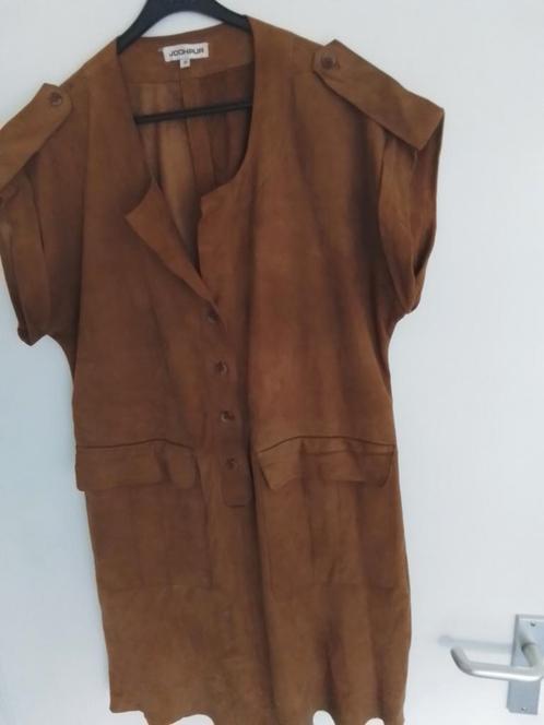 Suede jurk, Kleding | Dames, Jurken, Zo goed als nieuw, Maat 42/44 (L), Bruin, Knielengte, Ophalen of Verzenden