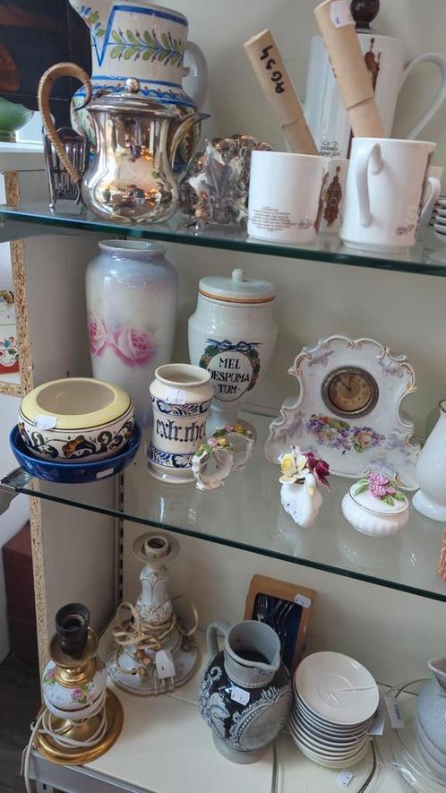 Snuffelen in het centrum van Doetinchem. Vintage Kringloop, Antiek en Kunst, Antiek | Woonaccessoires, Ophalen of Verzenden