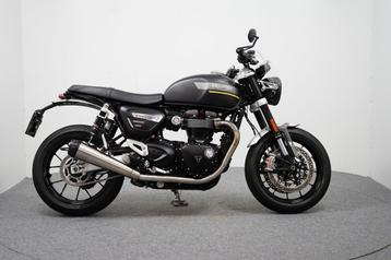 Triumph SPEED TWIN 1200 (bj 2023) beschikbaar voor biedingen