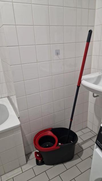Vileda spinmop Easy Wring & Clean

Dweil beschikbaar voor biedingen