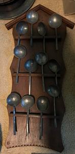 Tinnen lepels op houten bord vintahe antiek, Antiek en Kunst, Antiek | Tin, Ophalen of Verzenden