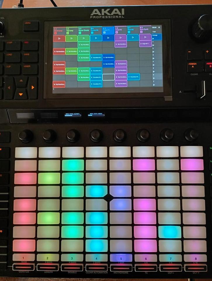 Akai Force+2tb+udg+stand+extra samples, Muziek en Instrumenten, Drumcomputers, Gebruikt, Overige merken, Ophalen of Verzenden