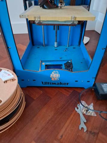 Ultimaker 3D Printer + Filament beschikbaar voor biedingen