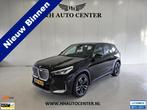 BMW iX1 xDrive30 67 kWh |Carplay|Camera| (bj 2023), Stof, Zwart, Met garantie (alle), Zwart