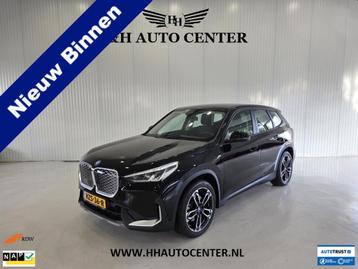 BMW iX1 xDrive30 67 kWh |Carplay|Camera| (bj 2023) beschikbaar voor biedingen