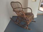 Rotan schommelstoel, Huis en Inrichting, Stoelen, Ophalen, Zo goed als nieuw, Bruin, Eén