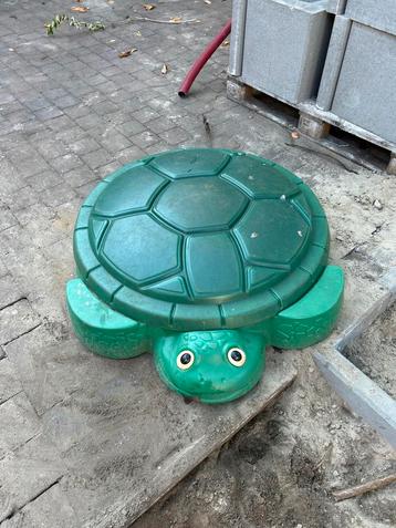 Zandbak Schildpad beschikbaar voor biedingen