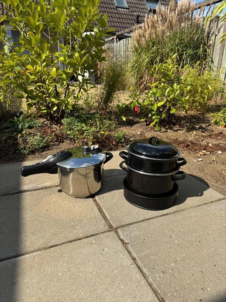 Snelkookpan Tefal en andere kookspullen, Huis en Inrichting, Keuken | Potten en Pannen, Zo goed als nieuw, Koekenpan of Braadpan