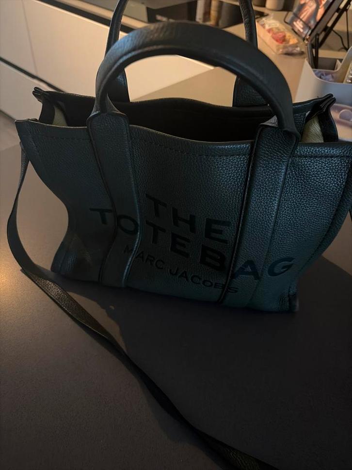 Marc Jacobs Tote Bag - Armeegroen Leer, Sieraden, Tassen en Uiterlijk, Tassen | Damestassen, Gebruikt, Shopper, Groen, Ophalen of Verzenden