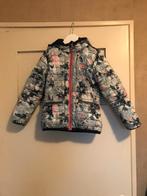 2 kanten te dragen(tussen) jasje (Vingino), Kinderen en Baby's, Kinderkleding | Maat 116, Gebruikt, Meisje, Ophalen of Verzenden