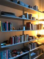 Vitsoe 606 Boekenkast by Dieter Rams, Huis en Inrichting, Kasten | Wandmeubels, Ophalen of Verzenden, Gebruikt, 25 tot 50 cm