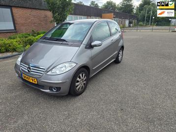 Mercedes-Benz A-klasse 170 Elegance Airco Boekjes Nap Automa beschikbaar voor biedingen