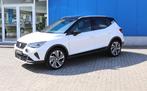 Seat ARONA 1.0 TSI FR Business Connect, Voorwielaandrijving, 95 pk, Alcantara, Wit