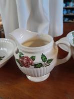 Wedgwood melkkannetje Moss Rose, Overige typen, Ophalen of Verzenden, Zo goed als nieuw, Wedgwood