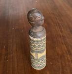 Kleine medicijnkoker uit Papoea, Antiek en Kunst, Kunst | Niet-Westerse kunst, Ophalen of Verzenden