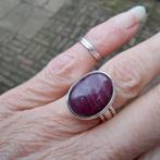 Mooie nieuwe zilveren ring,Robijn -2 aanschuifringen mt 17,5, Nieuw, Ophalen of Verzenden, 17 tot 18, Roze