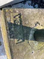 VelopA Fietsenrek tweezijdig met betonpoer, Fietsen en Brommers, Fietsaccessoires | Fietsenrekken, Ophalen, Gebruikt