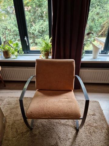 Stoel beschikbaar voor biedingen