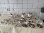 Royal Albert met mooie gouden randjes en maanden, Huis en Inrichting, Keuken | Servies, Ophalen, Zo goed als nieuw, Overige stijlen