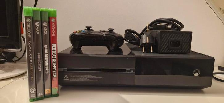 Xbox One 500GB + Controller + Games, Spelcomputers en Games, Spelcomputers | Xbox One, Gebruikt, Xbox One, 500 GB, Met 1 controller