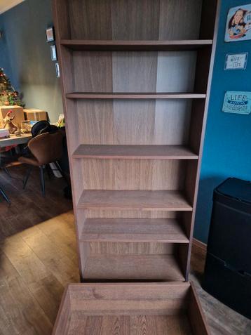 Donkerbruine Billy Boekenkast Ikea - afbeelding 1