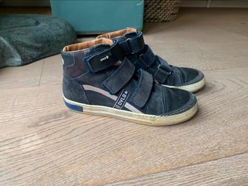 Develab schoenen beschikbaar voor biedingen