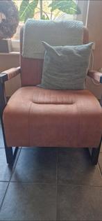 Fauteuil cognac kleur met antraciet metalen frame, Huis en Inrichting, Fauteuils, Ophalen, Zo goed als nieuw, 75 tot 100 cm, 50 tot 75 cm