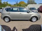 Toyota Verso 1.6 16v VVT-i Linea Terra (bj 2007), 13 km/l, 65 €/maand, Gebruikt, 4 cilinders