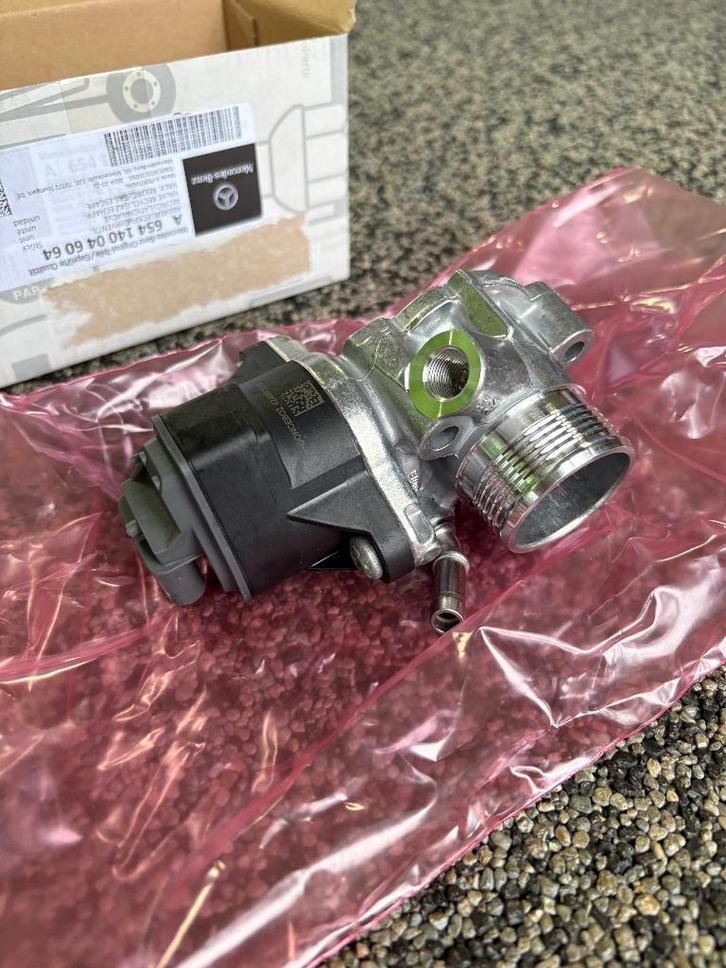 Originele Mercedes EGR-klep A6541400460 (NIEUW!), Auto-onderdelen, Motor en Toebehoren, Mercedes-Benz, Nieuw, Ophalen of Verzenden