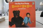 7" Single Ronnie And The Big Bear - The Big Bear Bump / Do,, Gebruikt, 7 inch, Single, Ophalen of Verzenden