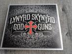 Lynyrd Skynyrd - God & guns, 2 cd, Ophalen of Verzenden, Zo goed als nieuw, Poprock