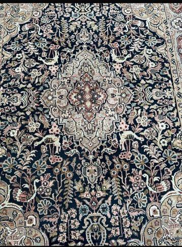 Perzische carpet beschikbaar voor biedingen