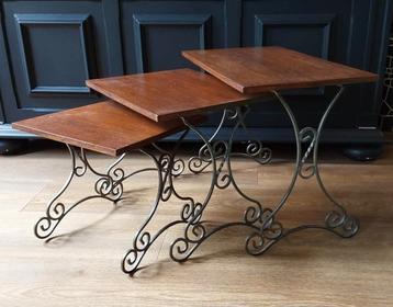 Vintage mimiset, nesttafeltjes 