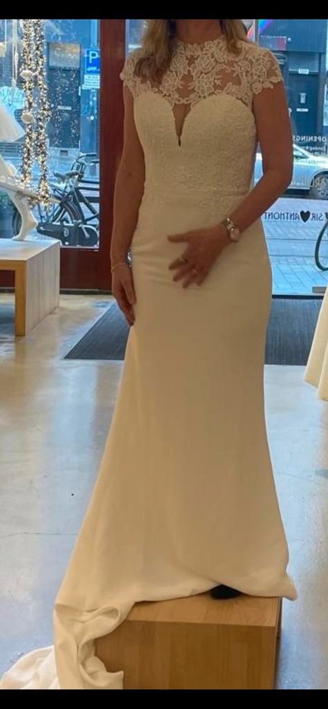 Super mooie witte trouwjurk  Maat 38 / 40, Kleding | Dames, Trouwkleding en Trouwaccessoires, Zo goed als nieuw, Trouwjurk, Wit
