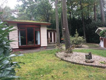Vakantiehuisje Veluwe aan het water in het bos LAST MINUTE beschikbaar voor biedingen