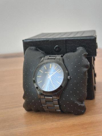 Michael Kors Slim Runway MK3221 42mm beschikbaar voor biedingen