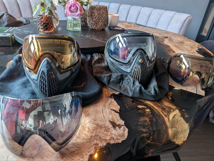 2 Dye i4 Maskers met 2extra lenzen (als nieuw), Hobby en Vrije tijd, Kostuums, Theaterbenodigdheden en LARP, Zo goed als nieuw