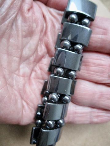 Hematiet dubbele armband met veel stenen als rek armband beschikbaar voor biedingen