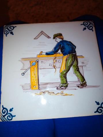 Makkumer tegeltje beschikbaar voor biedingen