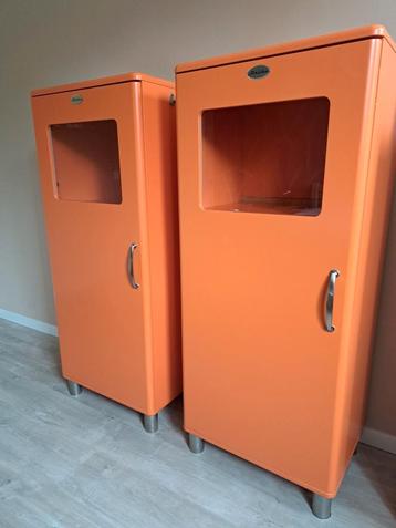 Retro Malibu kastjes  beschikbaar voor biedingen