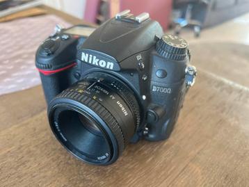 Nikon D7000 izgst bijna nieuw! minder dan 14000 clicks beschikbaar voor biedingen