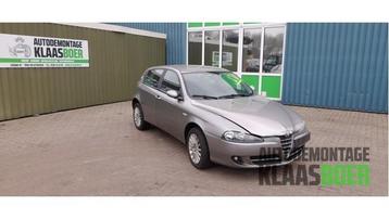 Koplamp links van een Alfa Romeo 147 beschikbaar voor biedingen