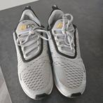 Nike schoenen, Ophalen, Gedragen