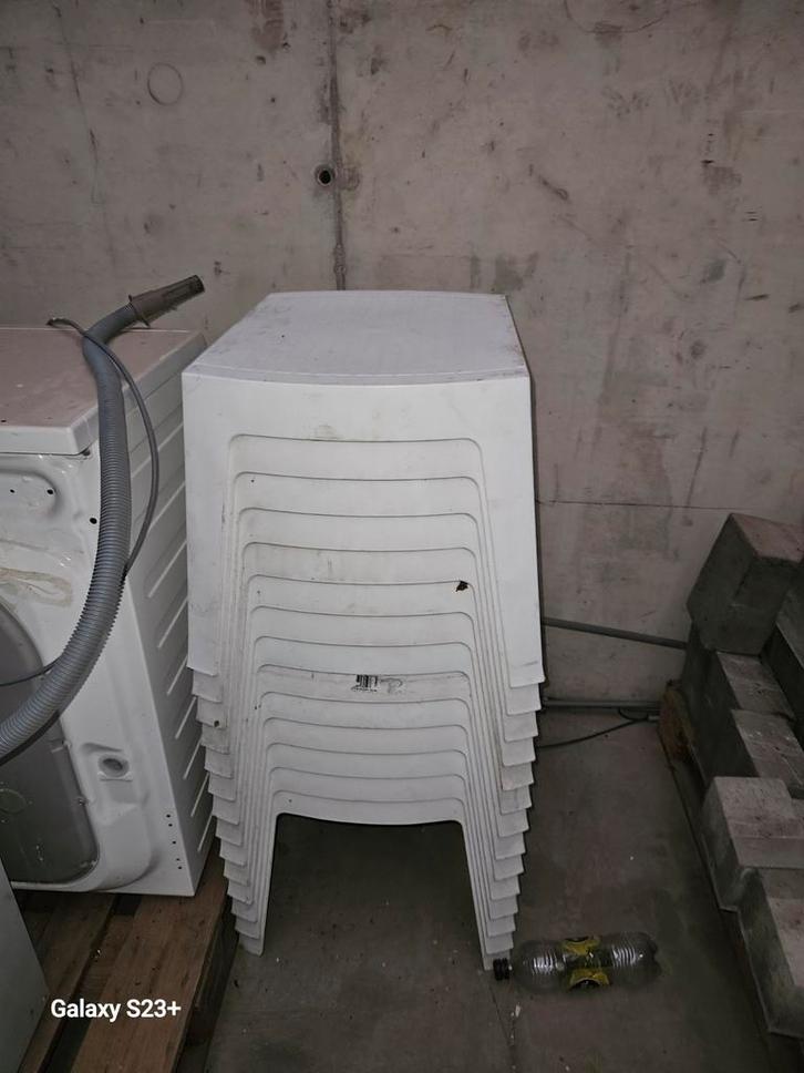 Witte Bijzettafeltjes - Set van X, Huis en Inrichting, Stoelen, Gebruikt, Kunststof, Wit, Ophalen