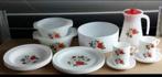 RETRO SERVIES ROOD WIT BLOEM PRINT, Verzamelen, Retro, Huis en Inrichting, Ophalen