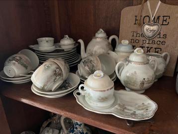 Oud chinees servies beschikbaar voor biedingen