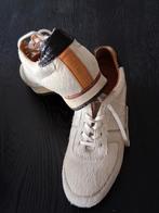 Sneakers Fred de la bretoniere (echt haar)., Ophalen of Verzenden, Zo goed als nieuw, Wit, Sneakers of Gympen