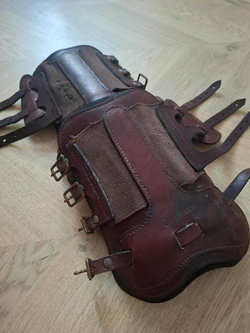 Lederen set 4 stuks beenbeschermers met foam binnenkant, Dieren en Toebehoren, Paarden en Pony's | Beschermers, Gebruikt, Springen