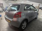 Toyota Yaris 1.3 VVTi Sol / NAP / APK / Centrale deur verg., Gebruikt, 4 cilinders, 995 kg, 547 kg