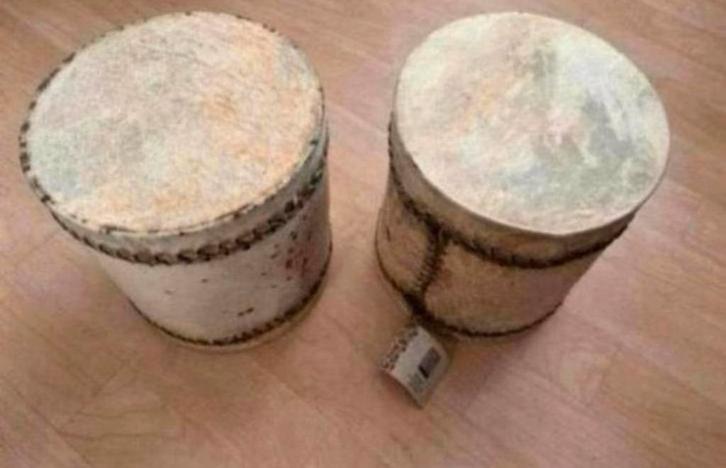 Twee leren trommels uit zuid-afrika, geheel fairtrade, Muziek en Instrumenten, Drumstellen en Slagwerk, Zo goed als nieuw, Ophalen of Verzenden